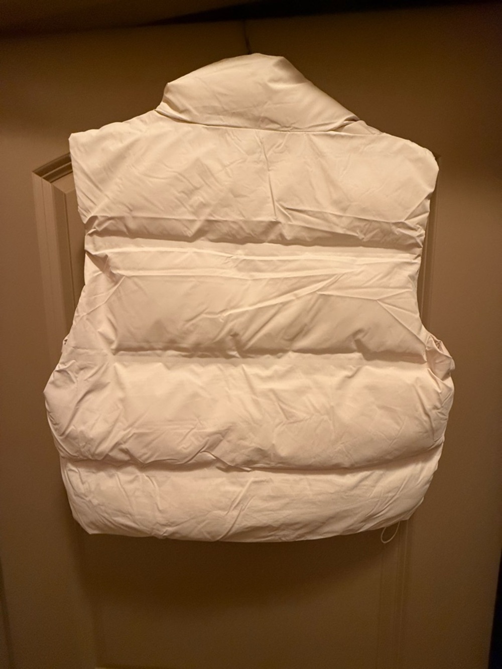 Cream Puffer Vest Cropped Zip Up Love Tree Size Large Lightweight - Picture 2 of 4
